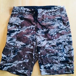 Surf N' Turf Mix Camo Hybrid Shorts by Volcom
